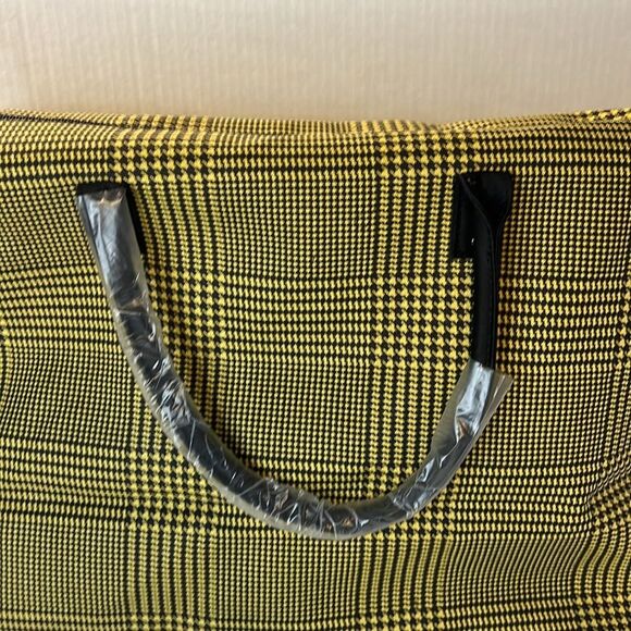 LuLu Dharma Weekender Tote Bag Yellow Plaid Frasier New with Tags - Picture 3 of 9